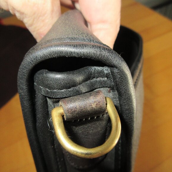 COACH Vintage Black Leather Flap TurnLock Messenger Handbag NO STRAP - Picture 6 of 10